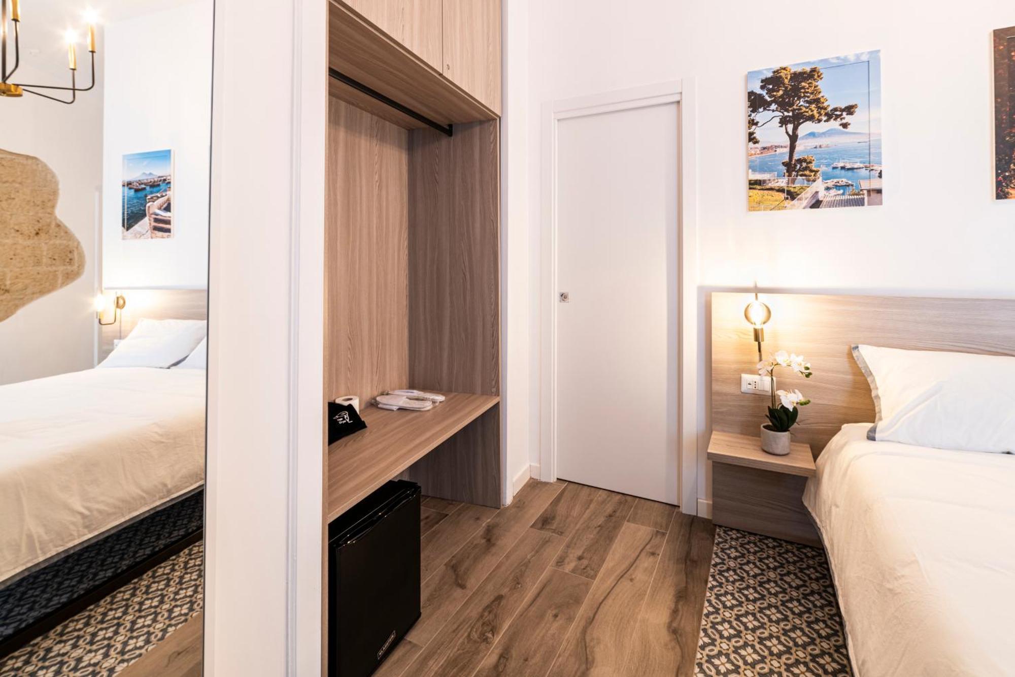 Santa Teresa Luxury Rooms Napoli Eksteriør bilde