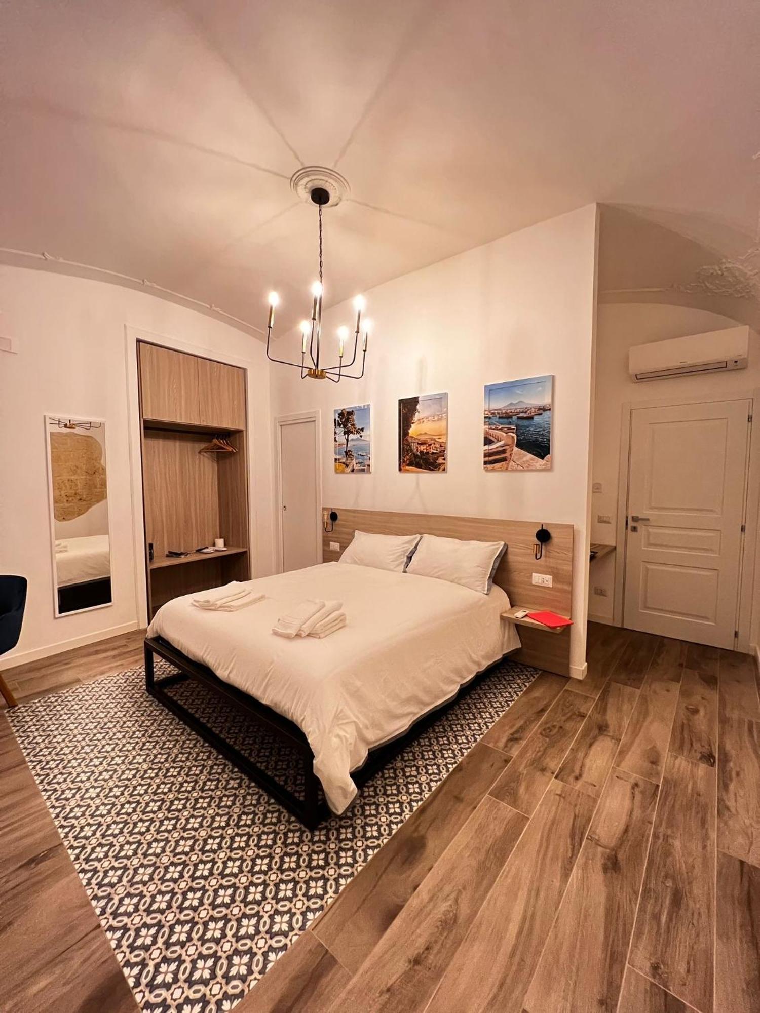 Santa Teresa Luxury Rooms Napoli Eksteriør bilde